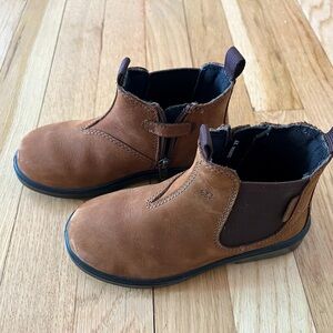 Boys boots 10.5